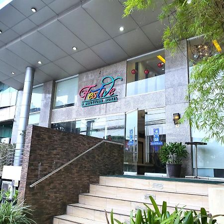 Festive Hotel Makati Paco Exteriér fotografie